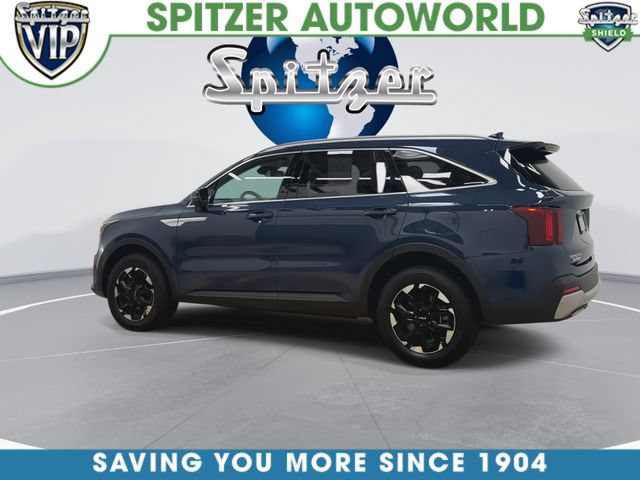 Certified 2026 Kia Sorento S AWD/4WD image 3