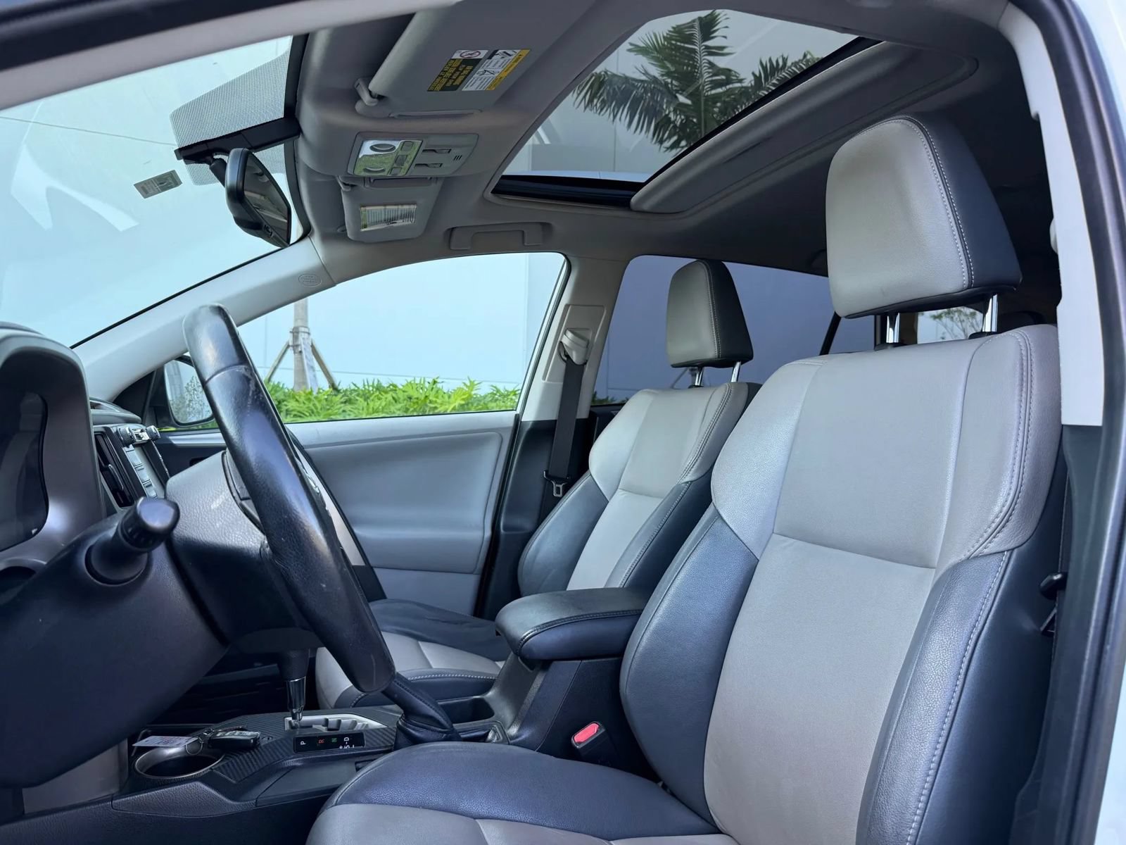 Used 2013 Toyota RAV4 Limited FWD image 12
