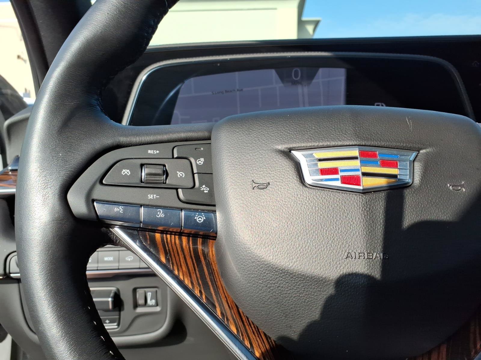 Certified 2024 Cadillac Escalade Premium Luxury w/ Performance Package AWD/4WD image 26
