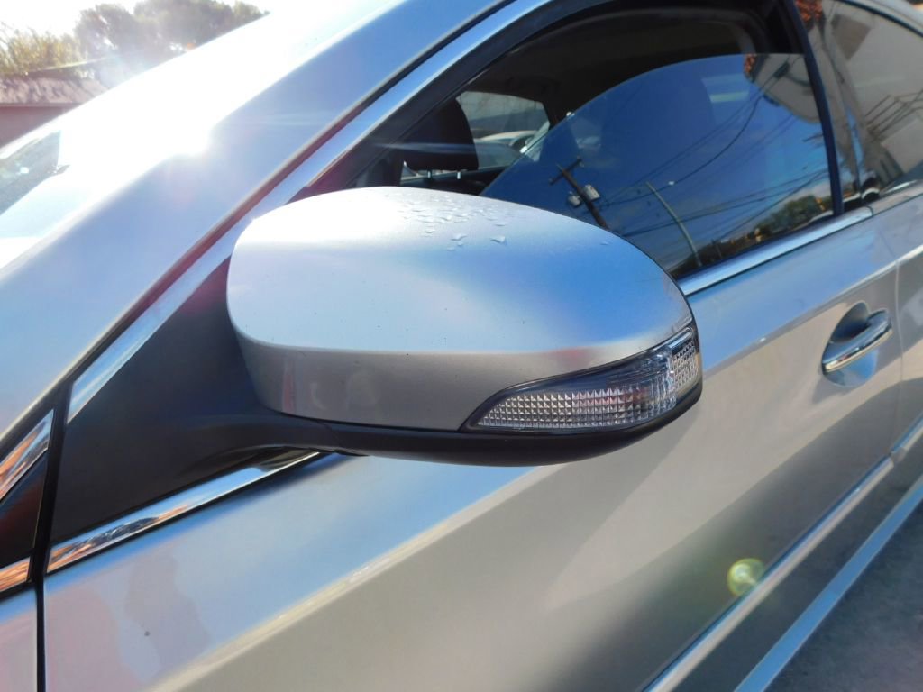 Used 2016 Toyota Avalon XLE FWD image 16