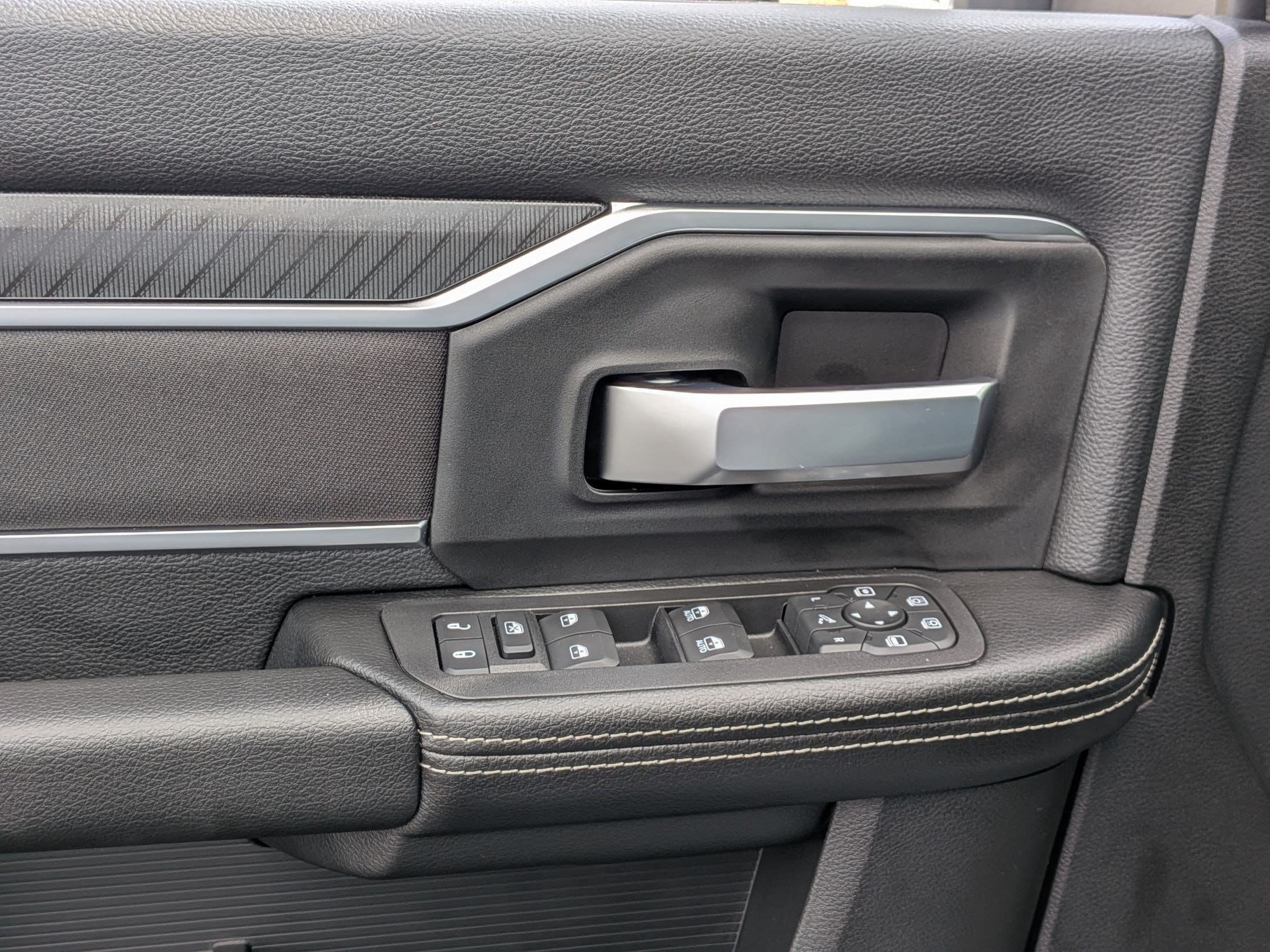 New 2026 RAM 2500 Big Horn AWD/4WD image 11
