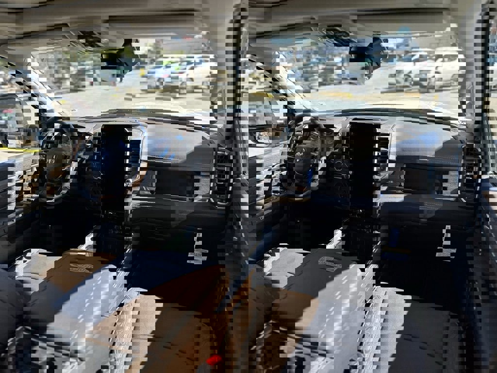 New 2026 RAM 3500 Longhorn image 17