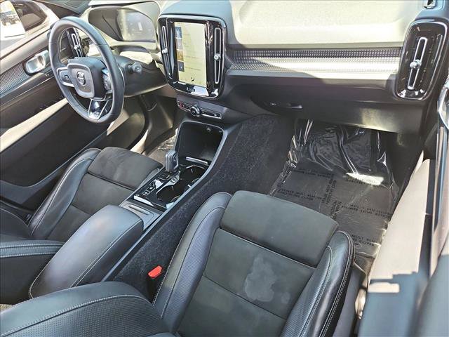 Used 2019 Volvo XC40 T5 R-Design AWD/4WD image 22