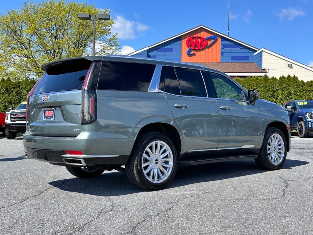 Used 2024 Cadillac Escalade Luxury AWD/4WD image 10