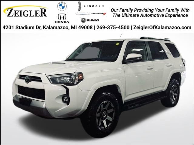 Used 2024 Toyota 4Runner TRD Off-Road Premium image 1