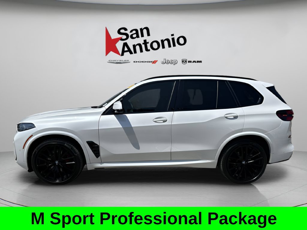 Used 2025 BMW X5 xDrive40i w/ M Sport Package AWD/4WD image 8
