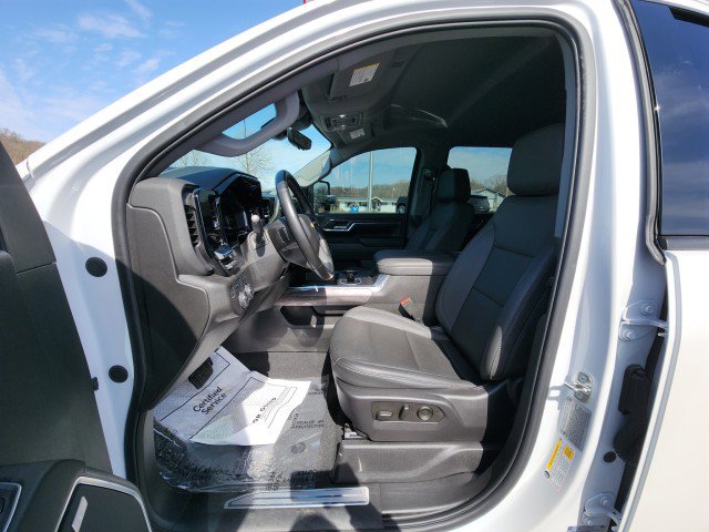Used 2024 Chevrolet Silverado 3500 LTZ w/ LTZ Premium Package image 33