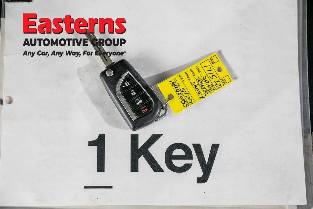 Used 2021 Toyota Camry SE w/ Carpet Mat Package (TMS) FWD image 24