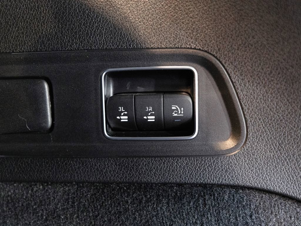 Certified 2021 Mercedes-Benz GLS 63 AMG 4MATIC image 34