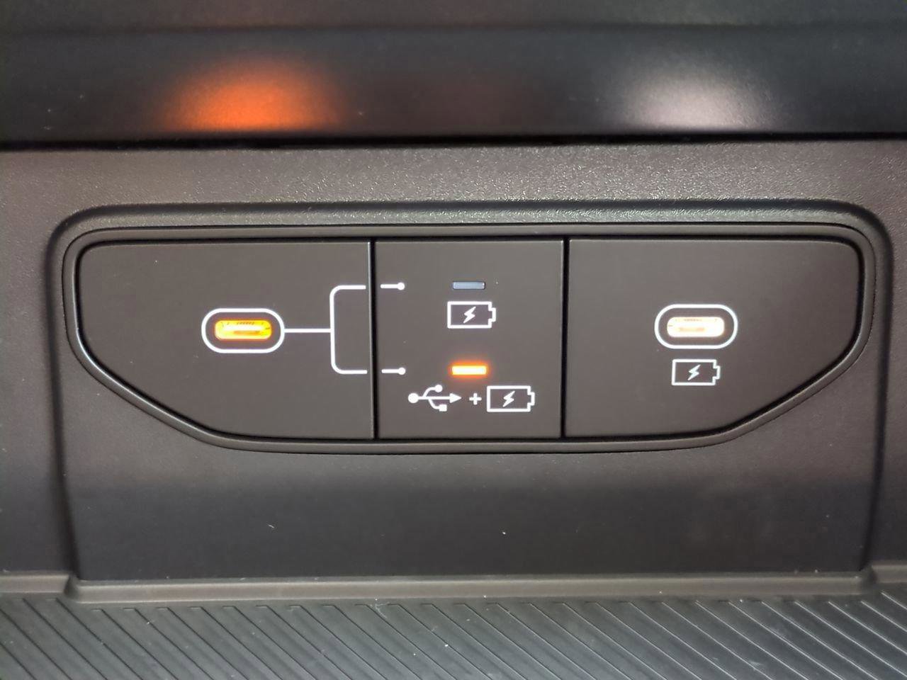 New 2026 Kia Sportage LX FWD image 21