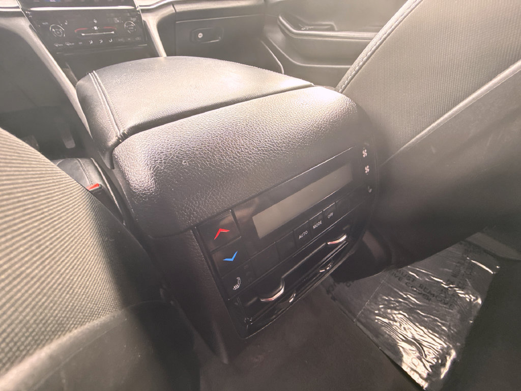 Used 2022 Jeep Grand Cherokee L Limited AWD/4WD image 16