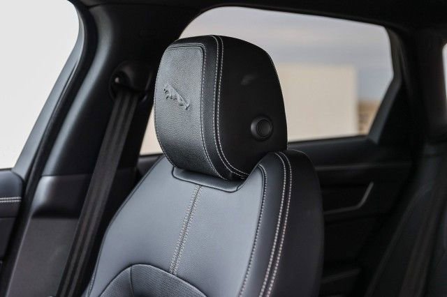 Used 2024 Jaguar F-PACE R-Dynamic S image 27