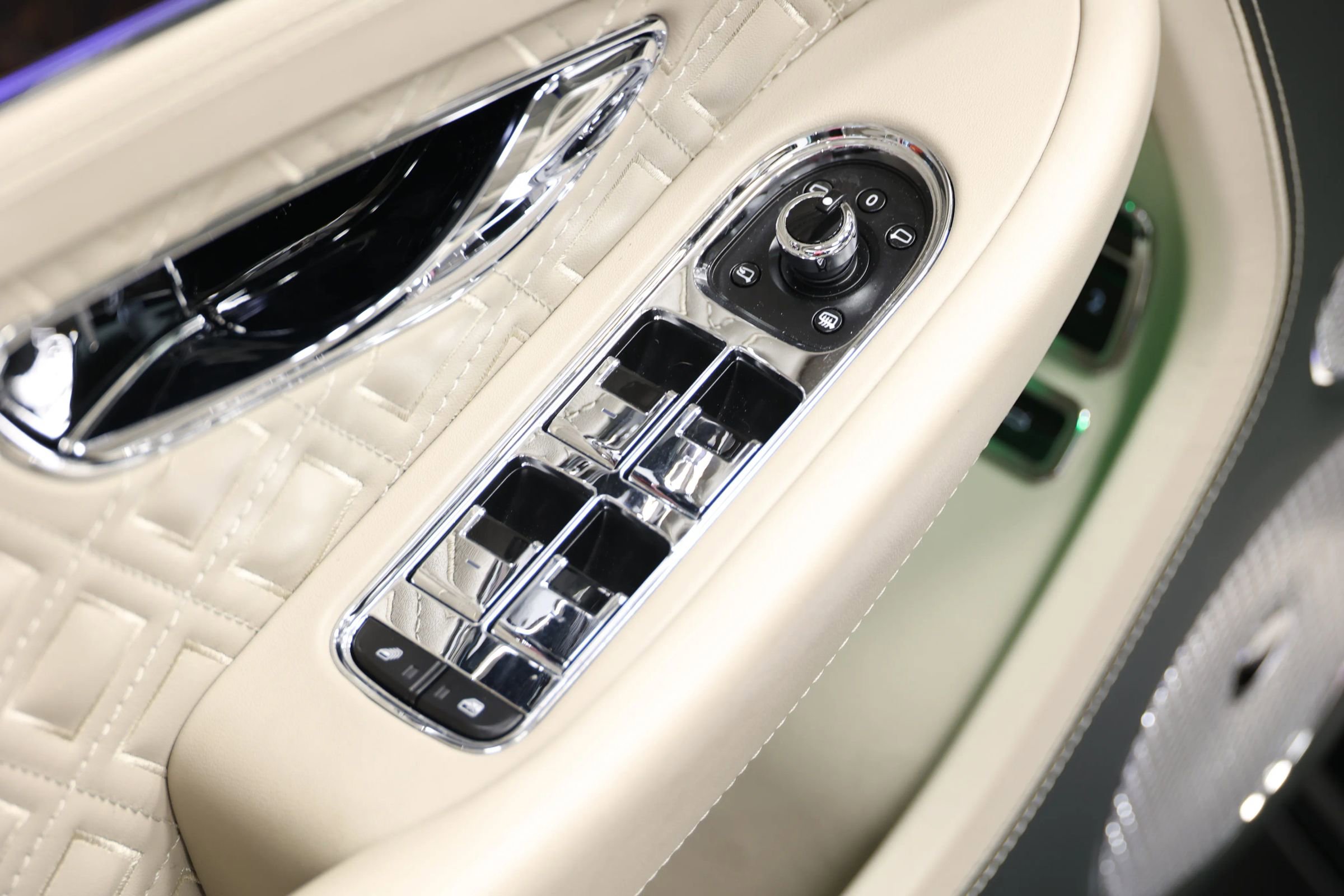 Used 2021 Bentley Continental GT image 14