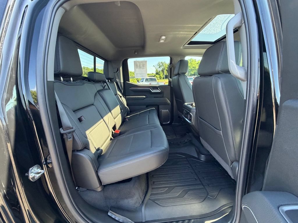 Used 2025 GMC Sierra 1500 Denali AWD/4WD image 24