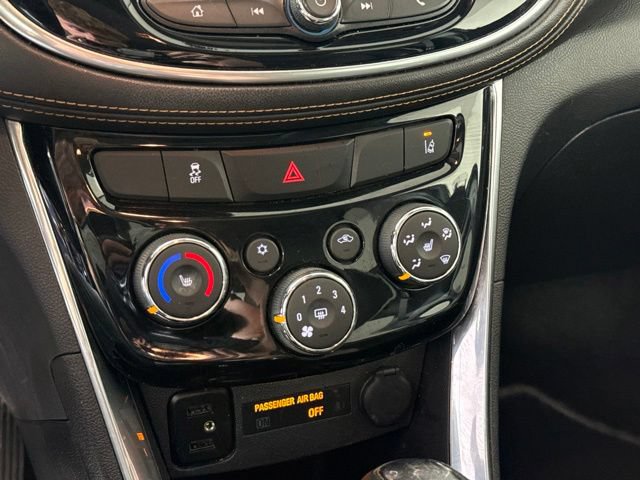 Used 2018 Chevrolet Trax Premier w/ Midnight Edition FWD image 22