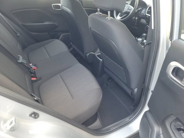 Used 2020 Hyundai Venue SE FWD image 12