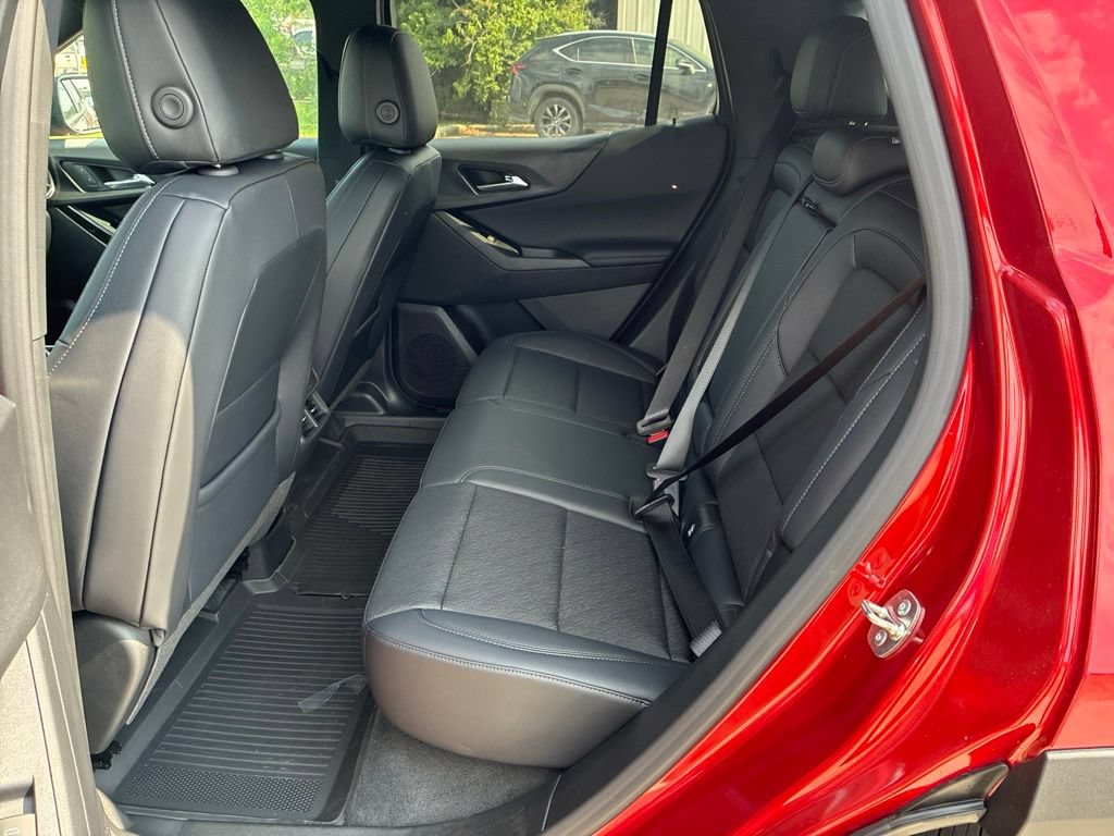 New 2027 Chevrolet Equinox LT w/ Convenience Package II FWD image 13