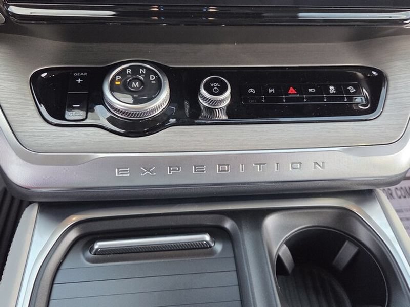 New 2027 Ford Expedition Max Platinum AWD/4WD image 20
