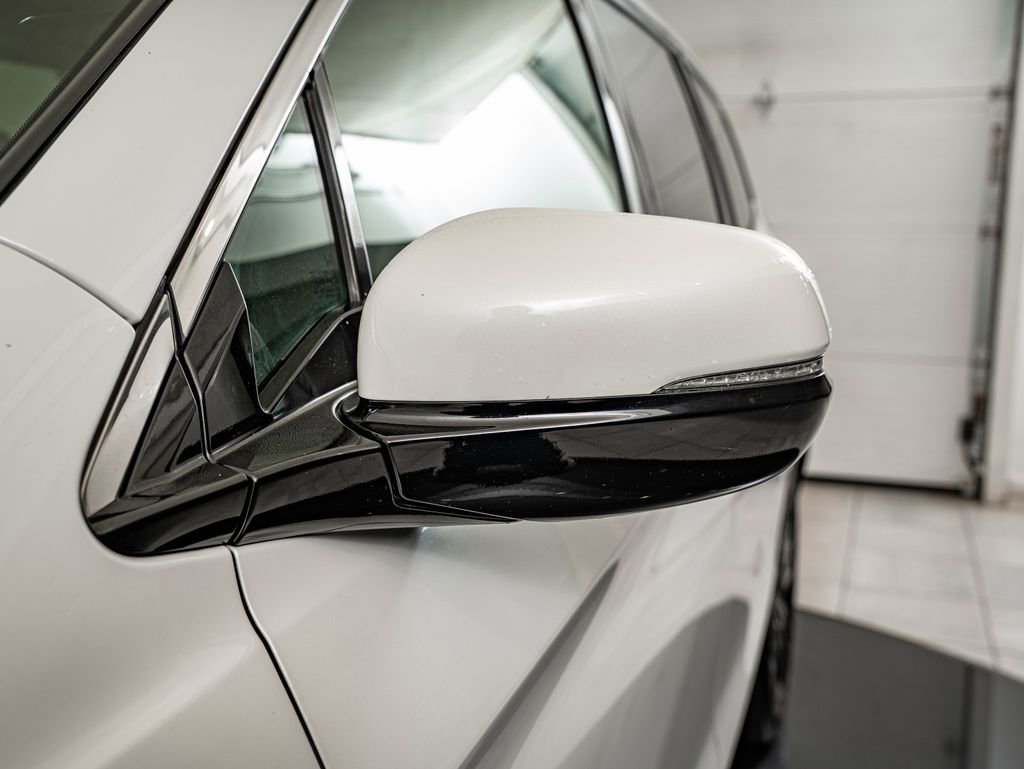 Used 2022 Honda Pilot Elite image 9