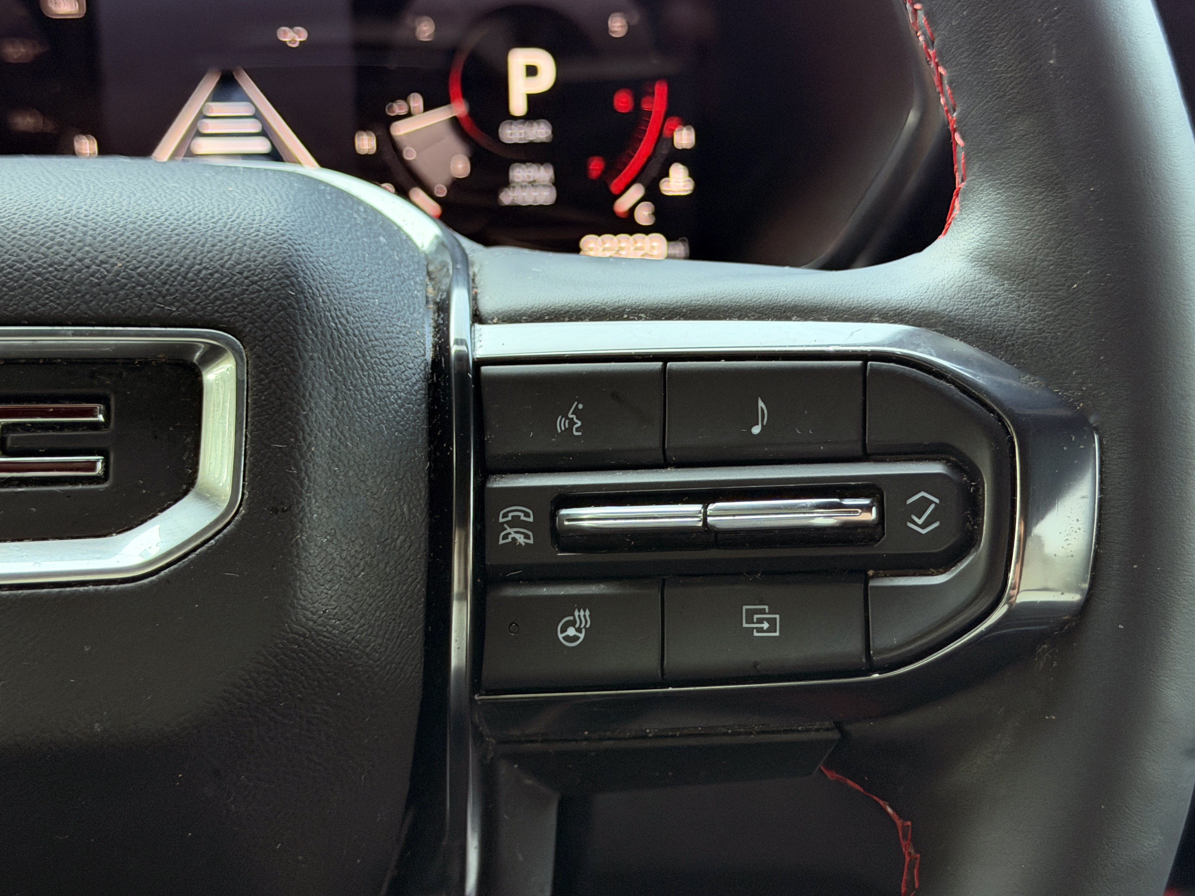 Used 2024 GMC Canyon AT4X w/ AT4X AEV Edition AWD/4WD image 18