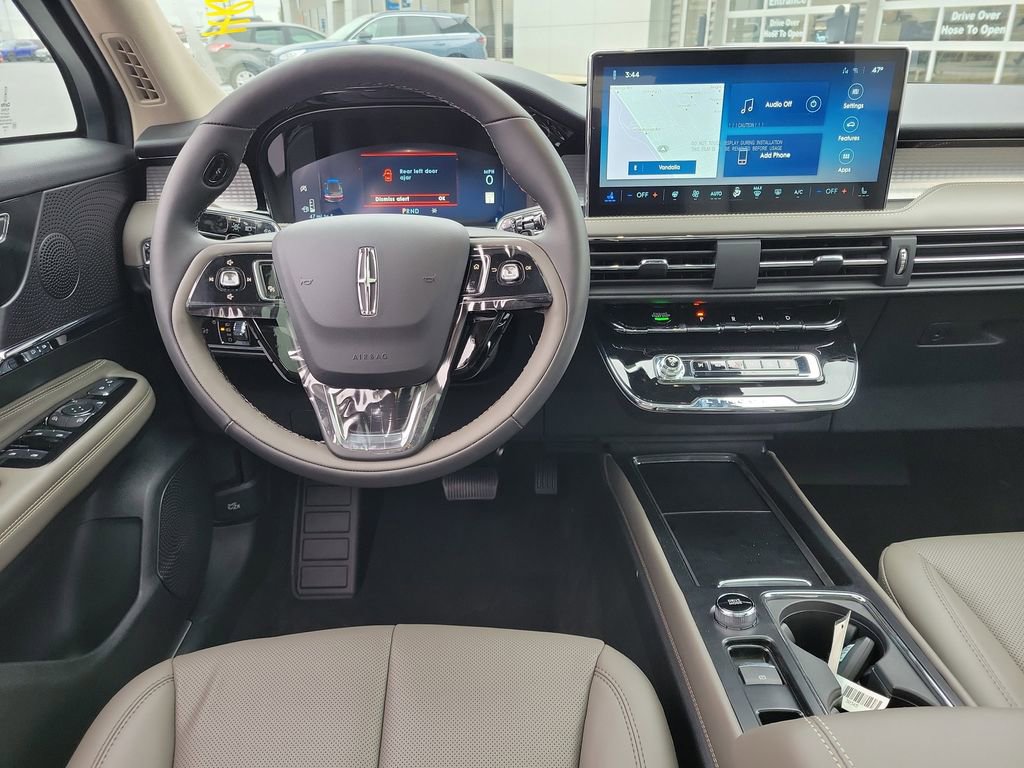 New 2026 Lincoln Corsair Premiere image 12