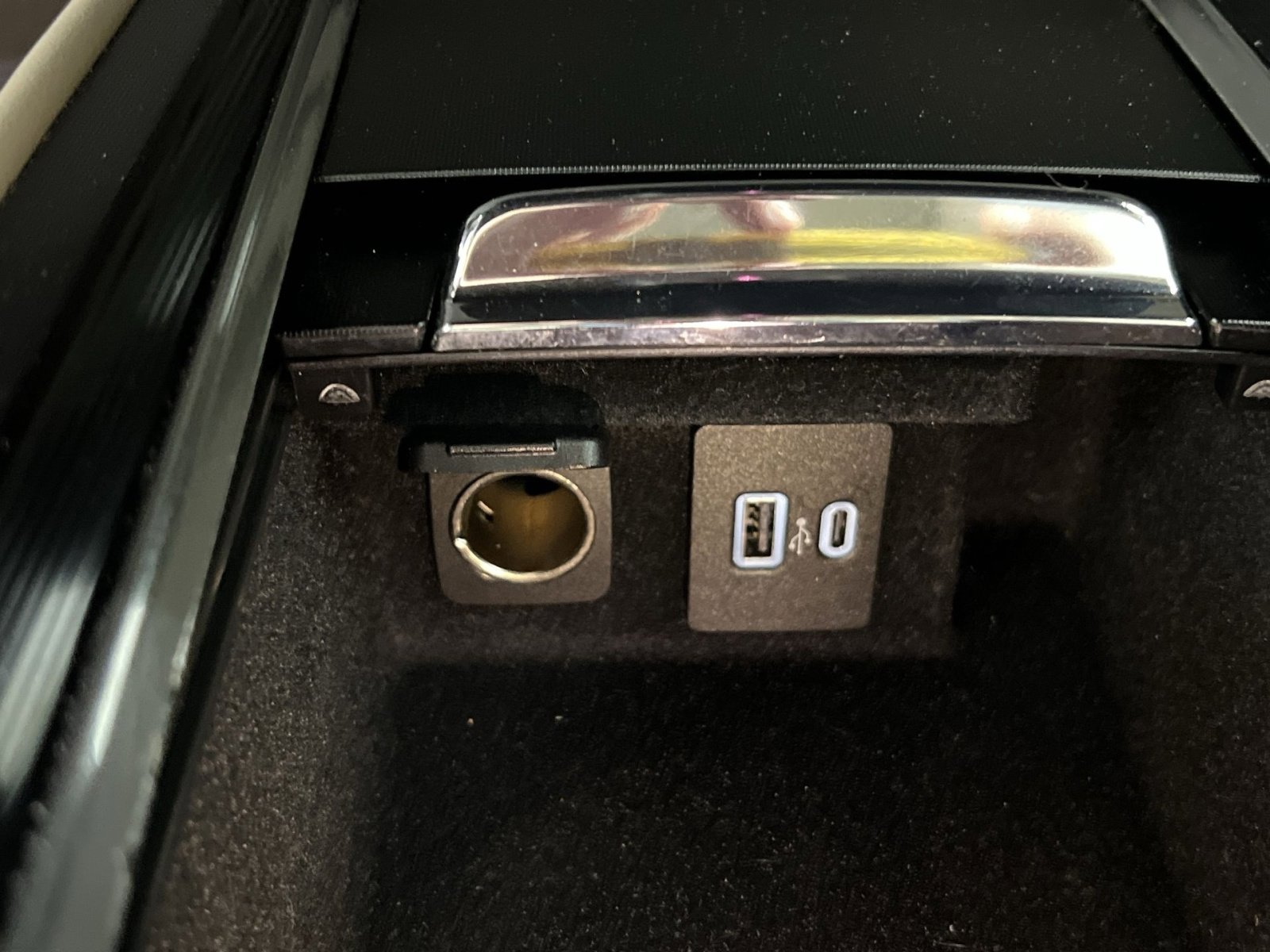 Used 2020 Lincoln Corsair Reserve w/ Elements Package FWD image 35