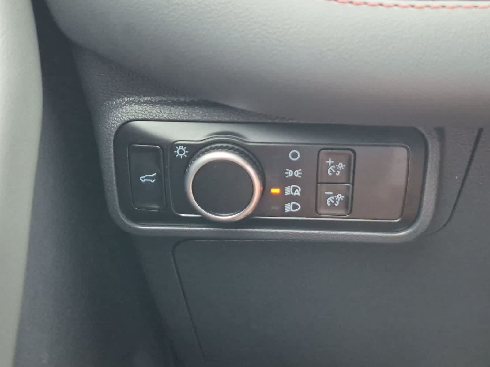 New 2025 Ford Explorer Active RWD image 18