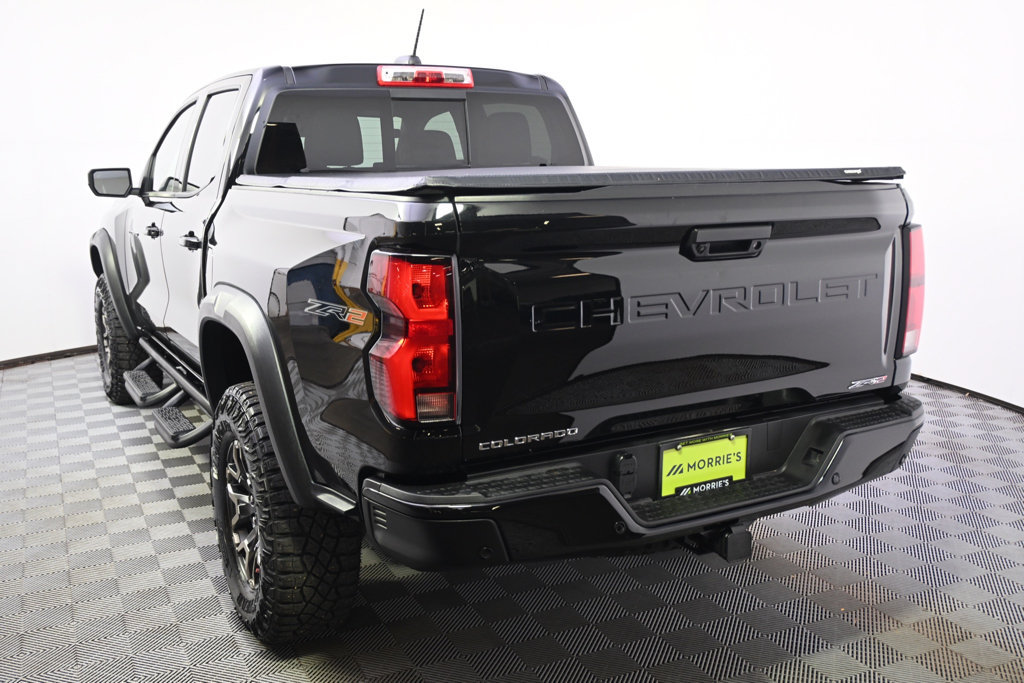 Used 2024 Chevrolet Colorado ZR2 w/ ZR2 Convenience Package III AWD/4WD image 4