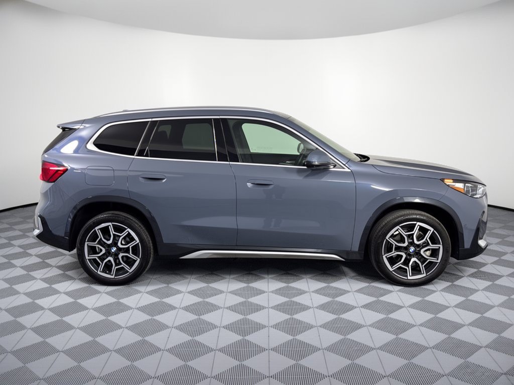Used 2025 BMW X1 xDrive28i w/ Premium Package AWD/4WD image 8