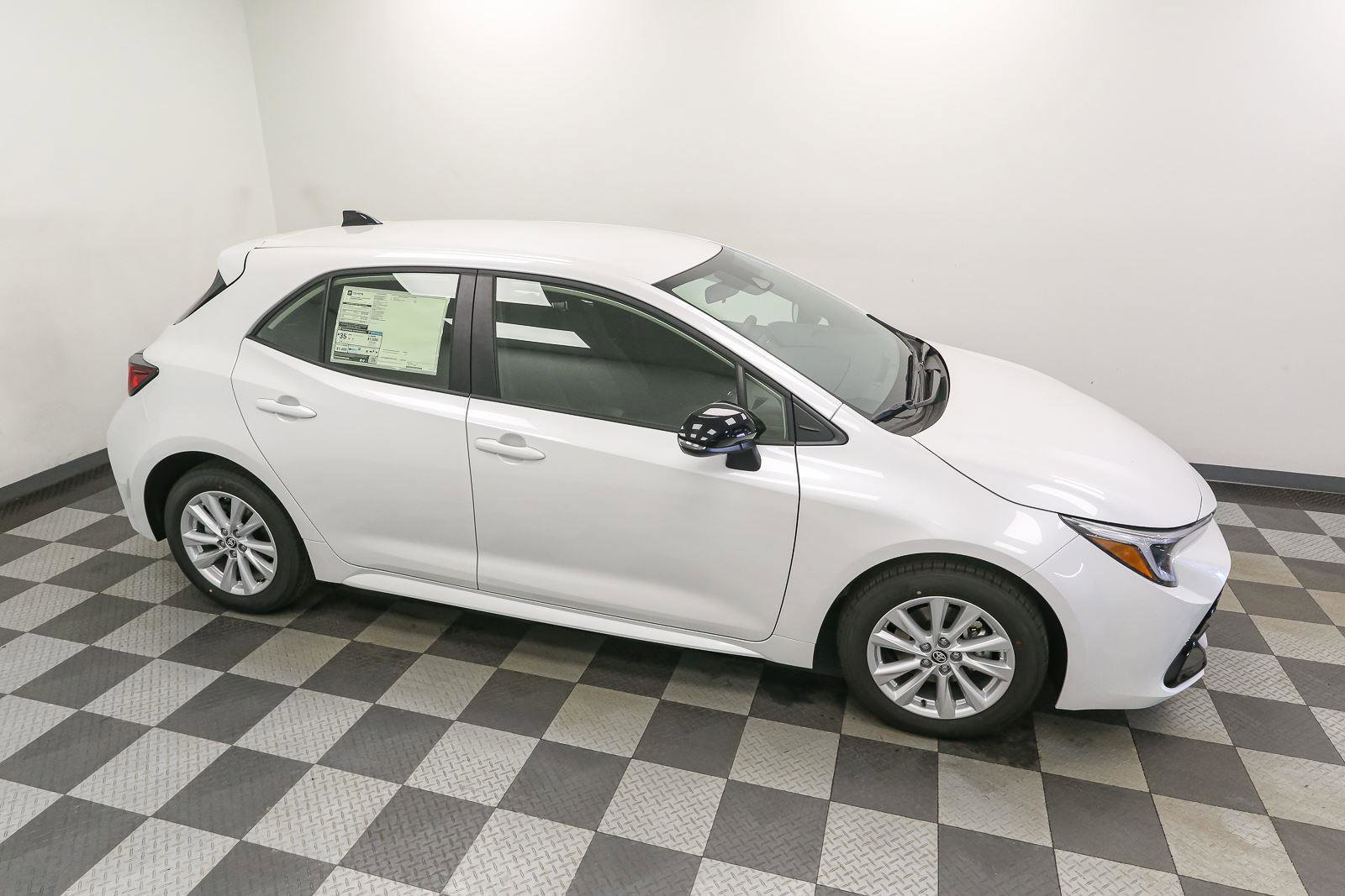 New 2026 Toyota Corolla SE FWD image 5