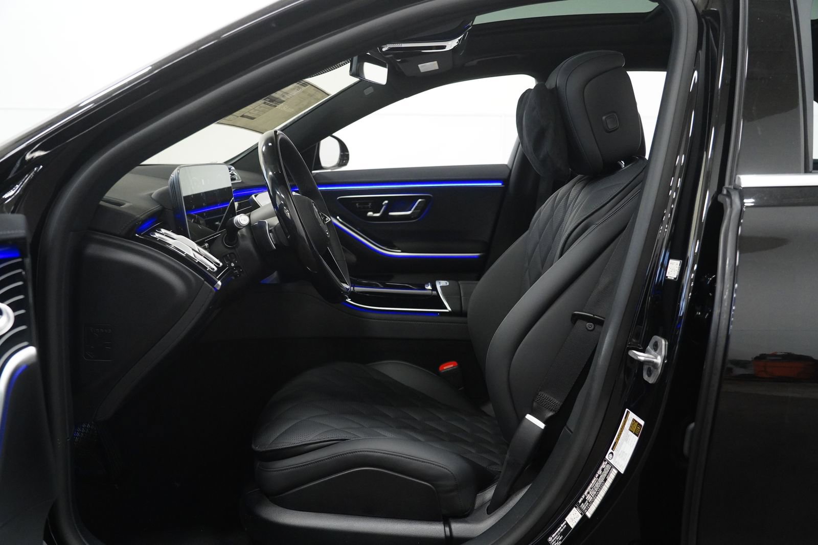 New 2026 Mercedes-Benz S 580 4MATIC Sedan image 2