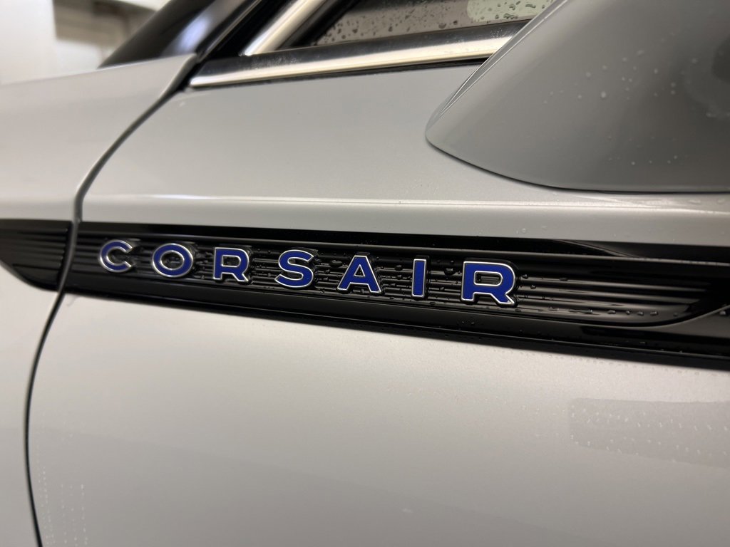 Used 2025 Lincoln Corsair Grand Touring w/ Equipment Group 302A image 38