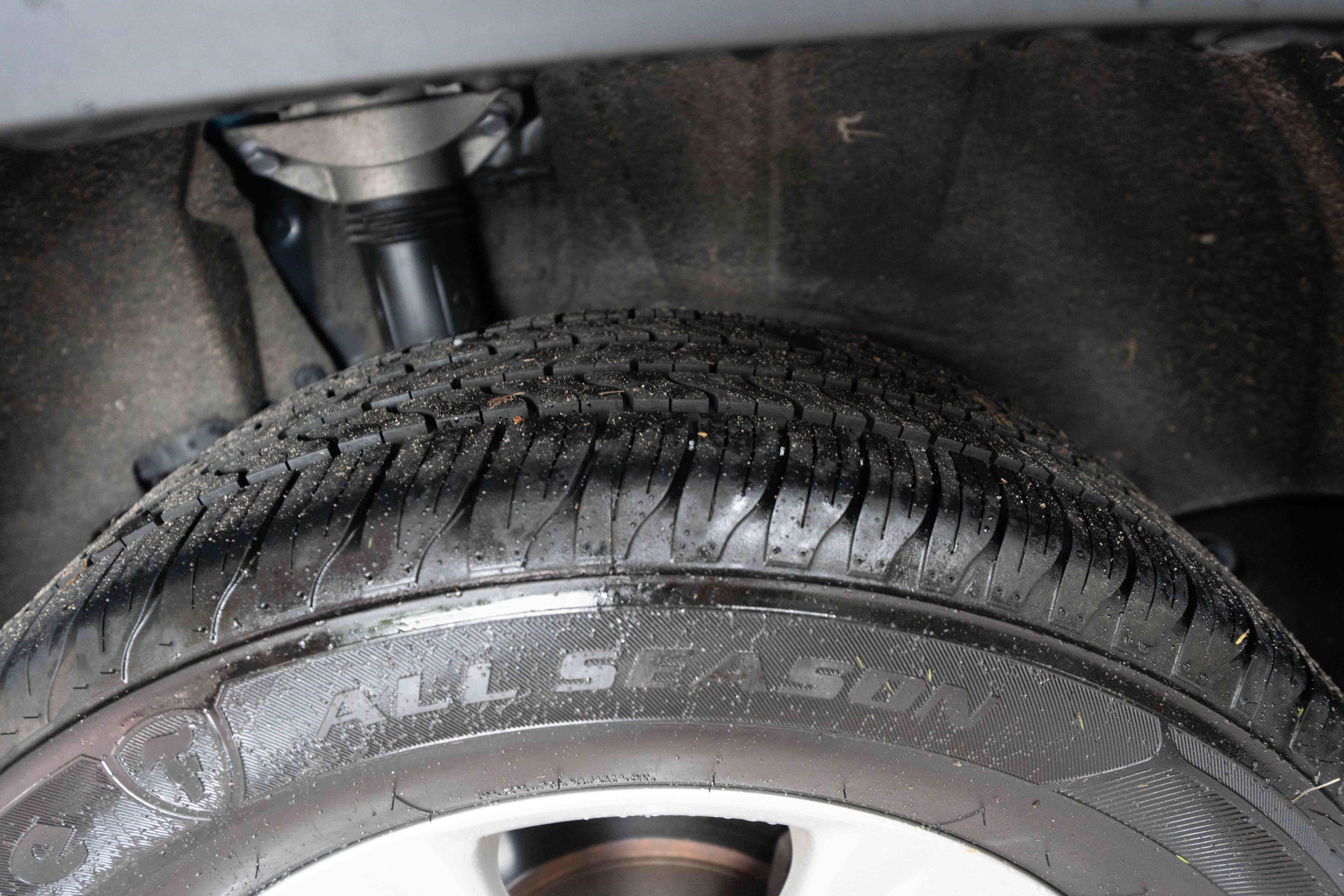 Used 2019 Toyota RAV4 XLE FWD image 31