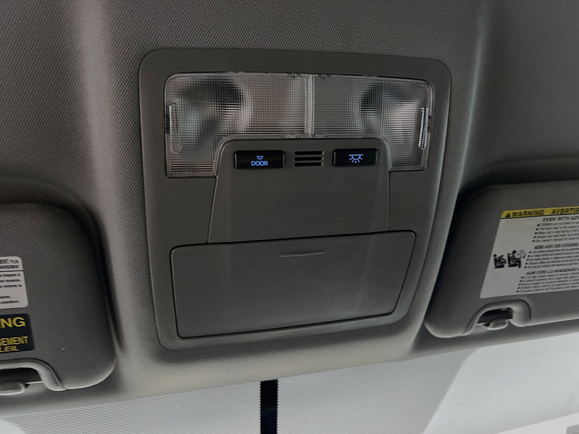 Used 2015 Toyota Highlander LE FWD image 20