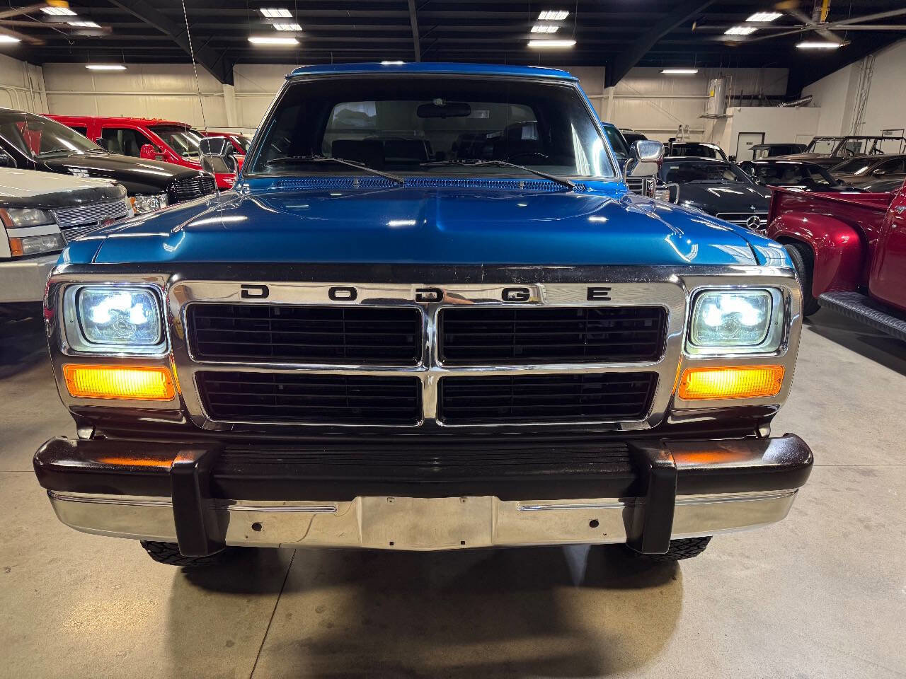 Used 1991 Dodge D/W Truck 250 image 12