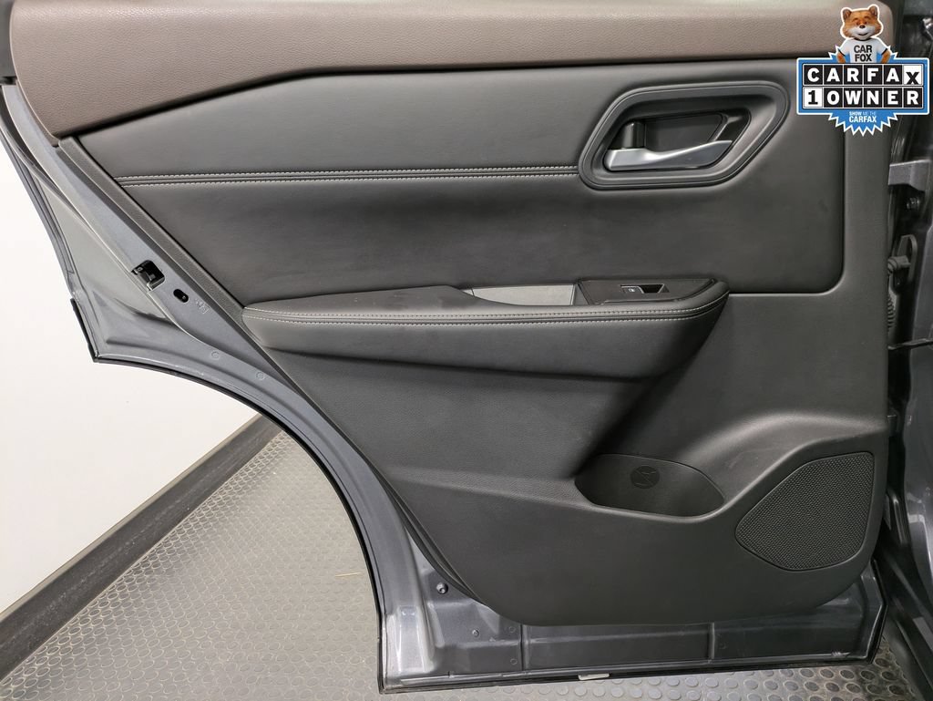 Used 2023 Nissan Rogue SL AWD/4WD image 23