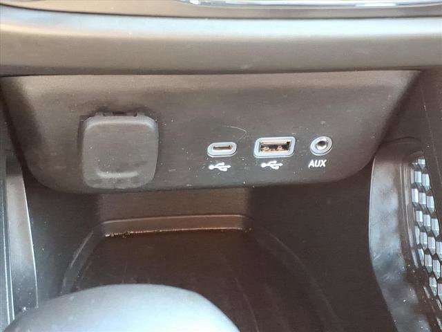 Used 2023 Chevrolet TrailBlazer RS image 24