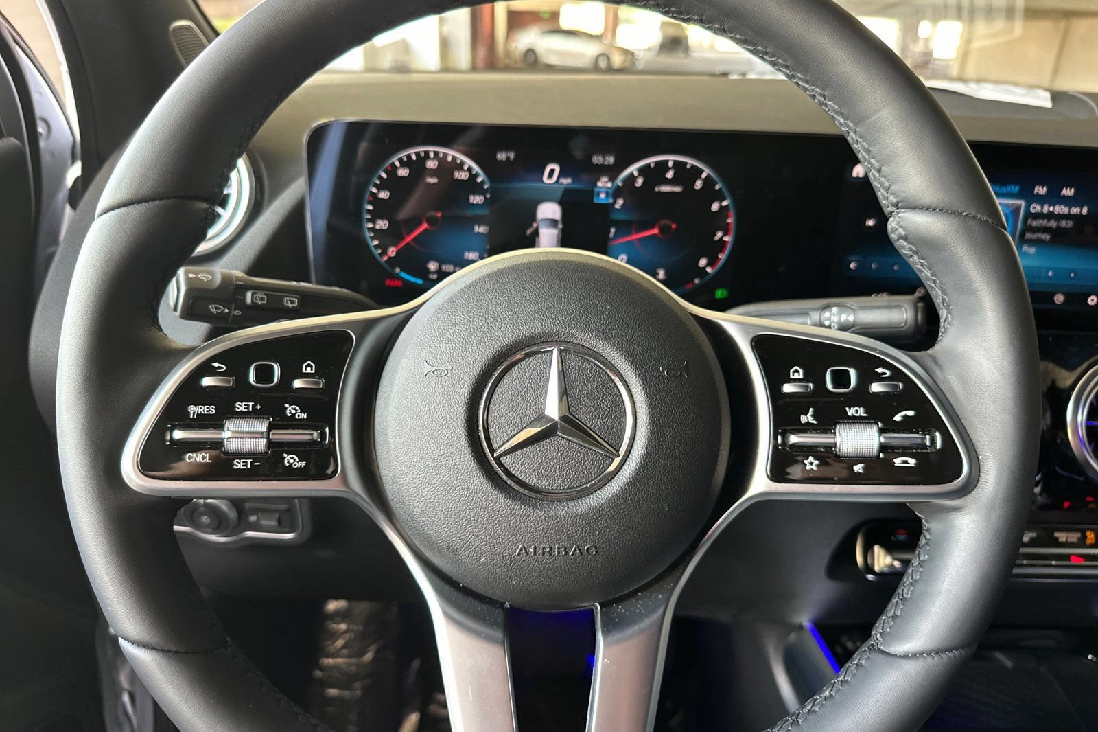 Certified 2023 Mercedes-Benz GLA 250 4MATIC image 30