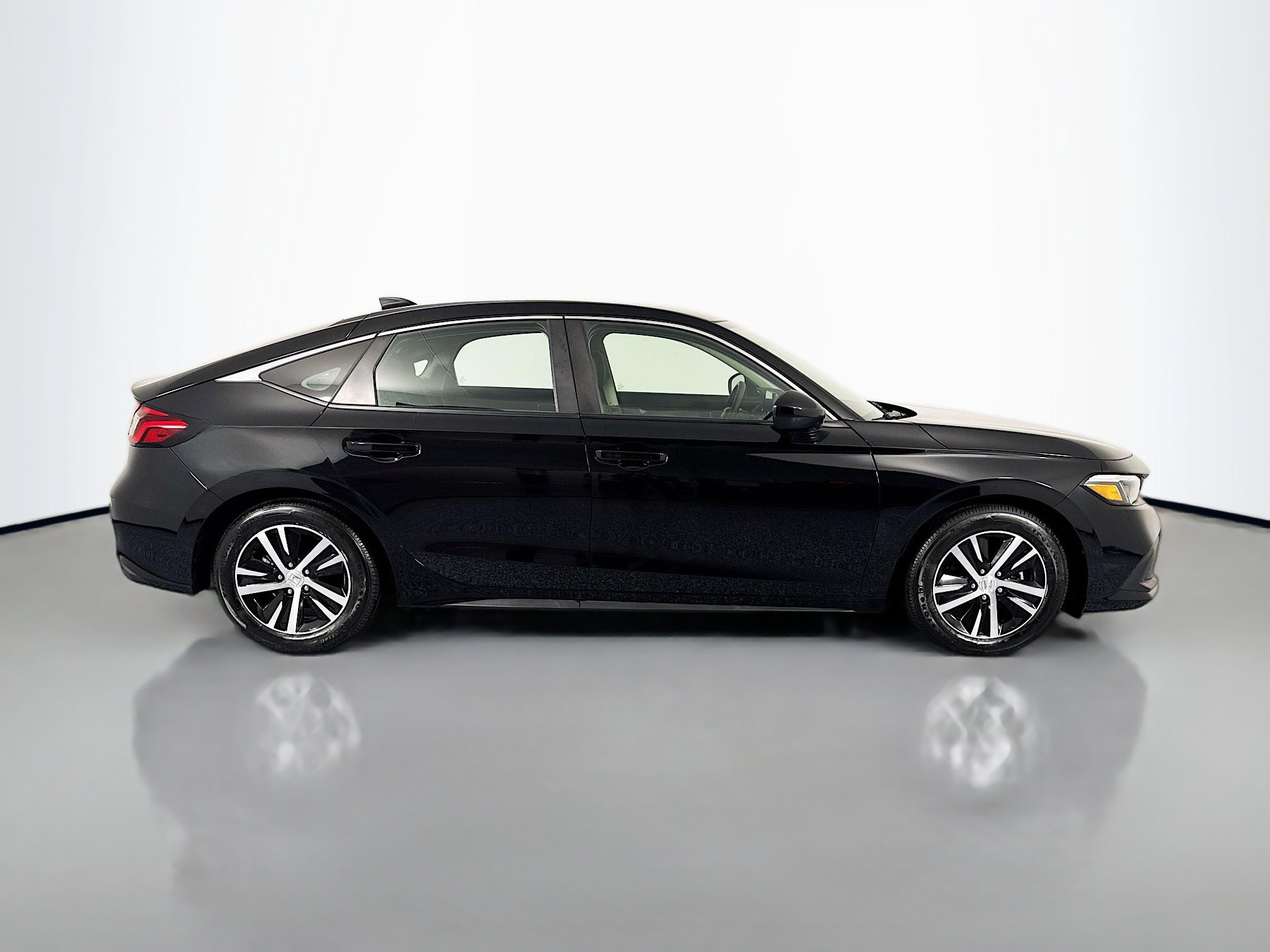 Certified 2023 Honda Civic LX image 4