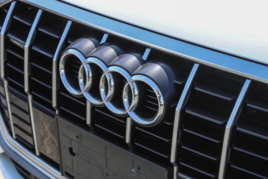 Used 2020 Audi Q3 2.0T Premium AWD/4WD image 9