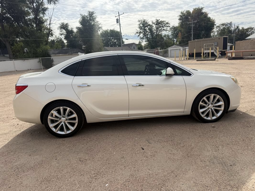 Used 2013 Buick Verano Convenience FWD image 3