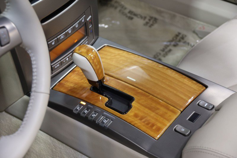 Used 2005 Cadillac XLR RWD image 55