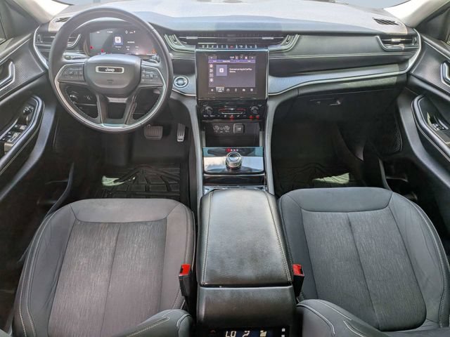 Used 2023 Jeep Grand Cherokee L Laredo AWD/4WD image 17