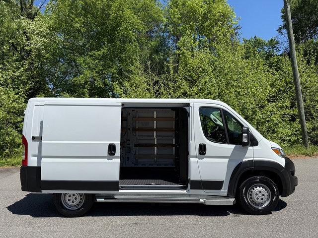 Used 2025 RAM ProMaster 2500 w/ U-Haul Equipment Group FWD image 6