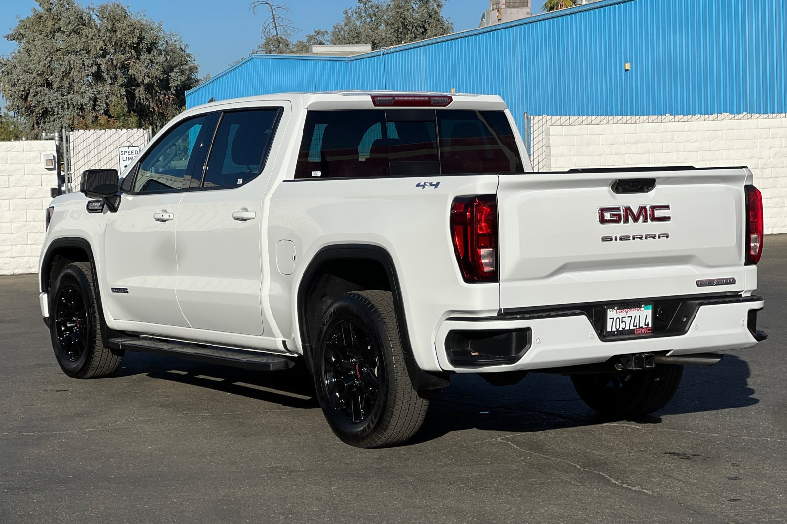 Used 2026 GMC Sierra 1500 Elevation w/ Elevation Premium Package AWD/4WD image 7