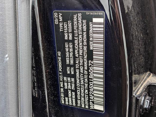 Used 2020 Porsche Macan Turbo image 18