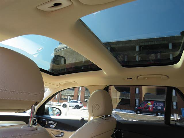 Used 2020 Mercedes-Benz GLC 300 4MATIC image 22