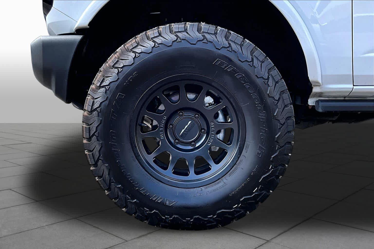 Used 2023 Ford Bronco Outer Banks AWD/4WD image 11