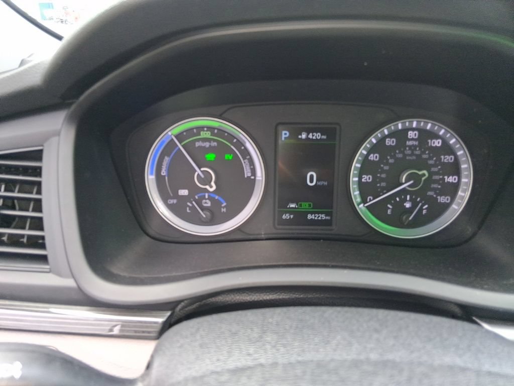 Used 2019 Hyundai Sonata Limited FWD image 14