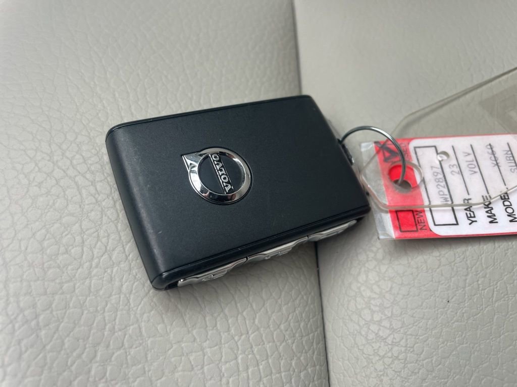 Certified 2023 Volvo XC60 B5 Plus w/ Climate Package image 41